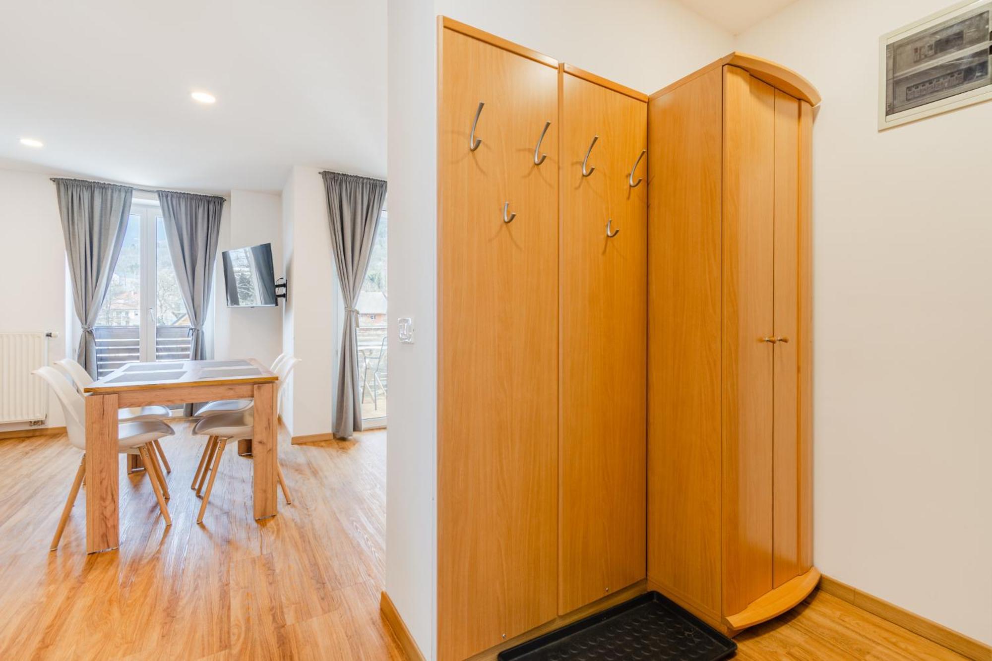Apartments Skok With Rafting And Free Parking ボヴェツ 部屋 写真