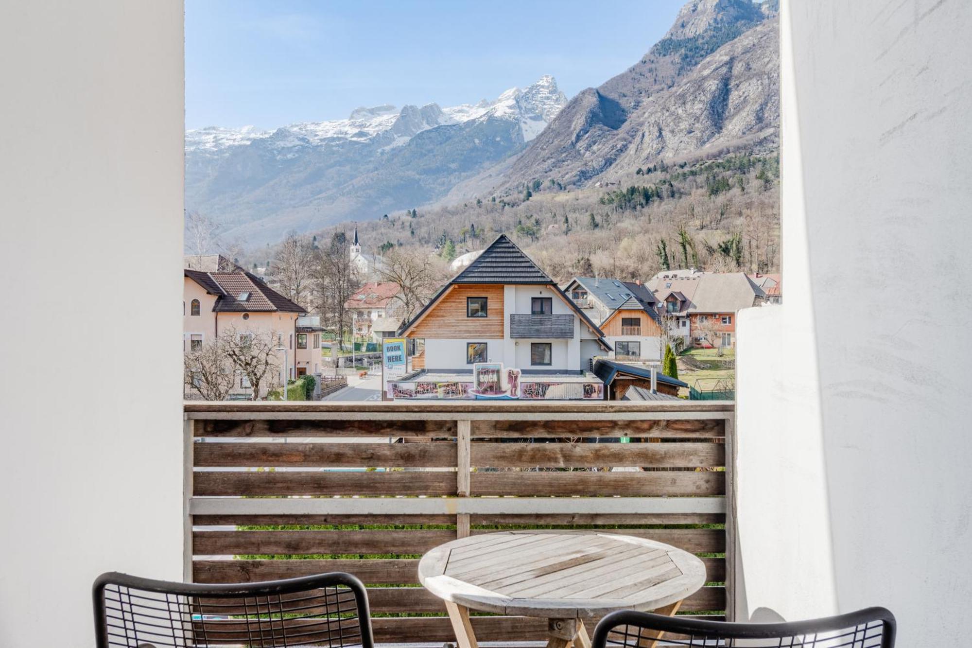 Apartments Skok With Rafting And Free Parking ボヴェツ エクステリア 写真