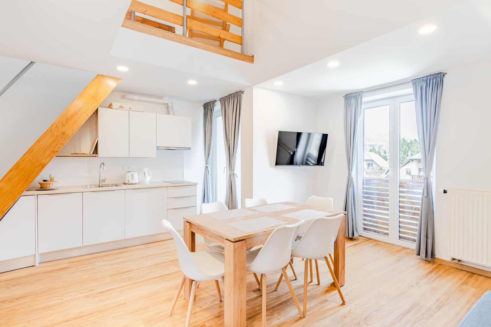 Apartments Skok With Rafting And Free Parking ボヴェツ 部屋 写真