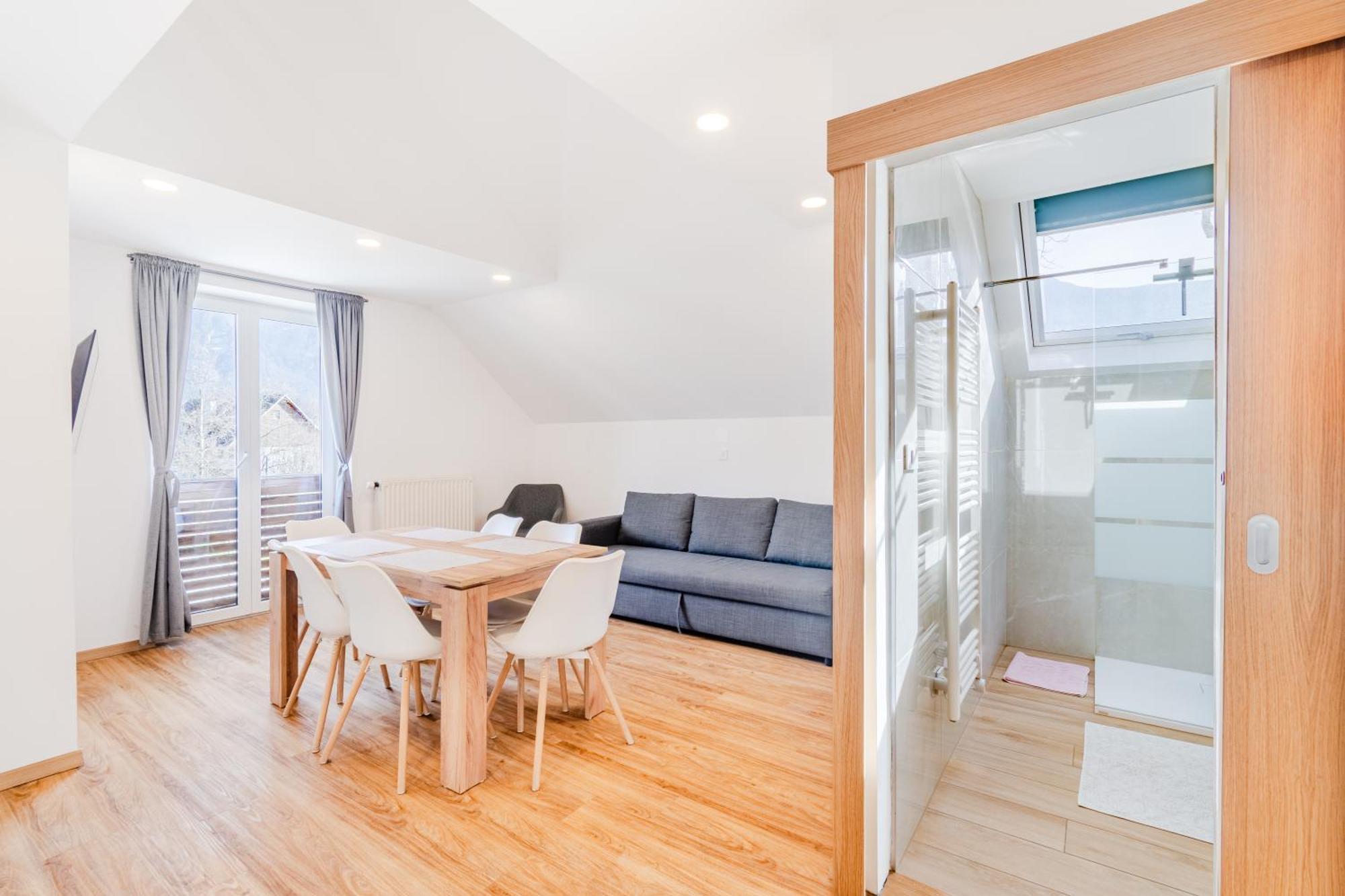 Apartments Skok With Rafting And Free Parking ボヴェツ 部屋 写真