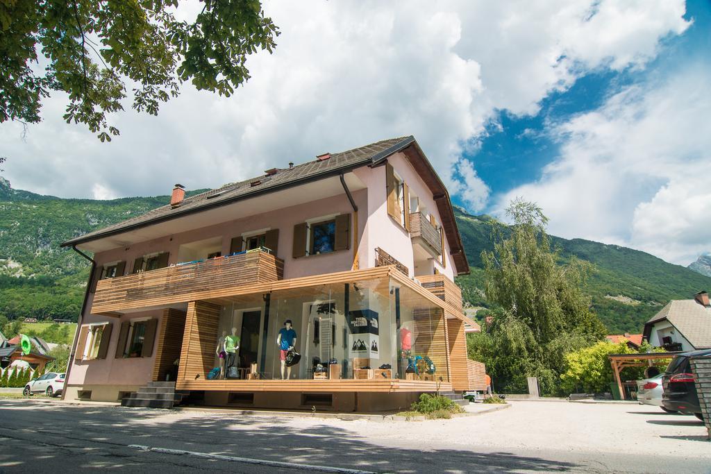 Apartments Skok With Rafting And Free Parking ボヴェツ エクステリア 写真